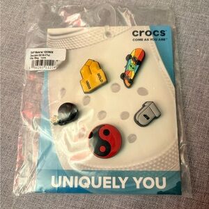 CROCS Jibbitz Charm 5 Pack SK8R Boi